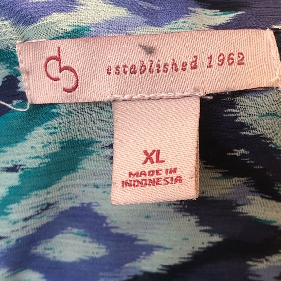 db est. 1962 sheer button down sheer tunic. - Picture 5 of 6